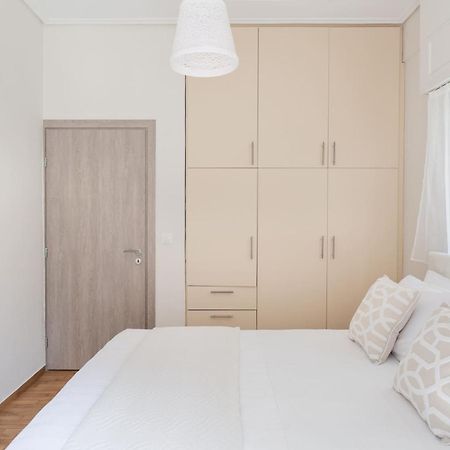 Explore History From A Chic Central Apartment Athens Luaran gambar